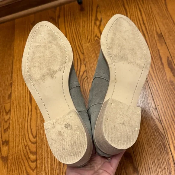Crevo “Clara” Grey Suede Leather Booties Western size 9.5 worn once - Picture 5 of 10